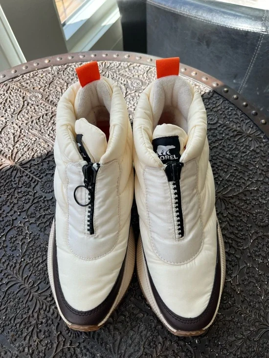 SOREL OUT N ABOUT III PUFFY ZIP WATERPROOF BOOTS IN CHALK 8.5 - Picture 7 of 11